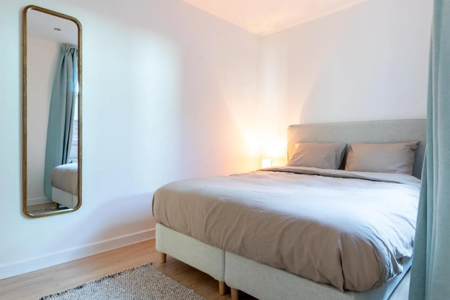 Bright, Spacious Apartments & Perfectly Located In The Heart Of Ghent