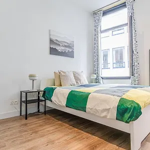 Spacious Shared 5br In The Heart Of Apartamento