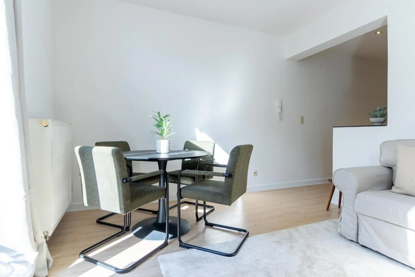 Bright, Spacious Apartments & Perfectly Located In The Heart Of Ghent