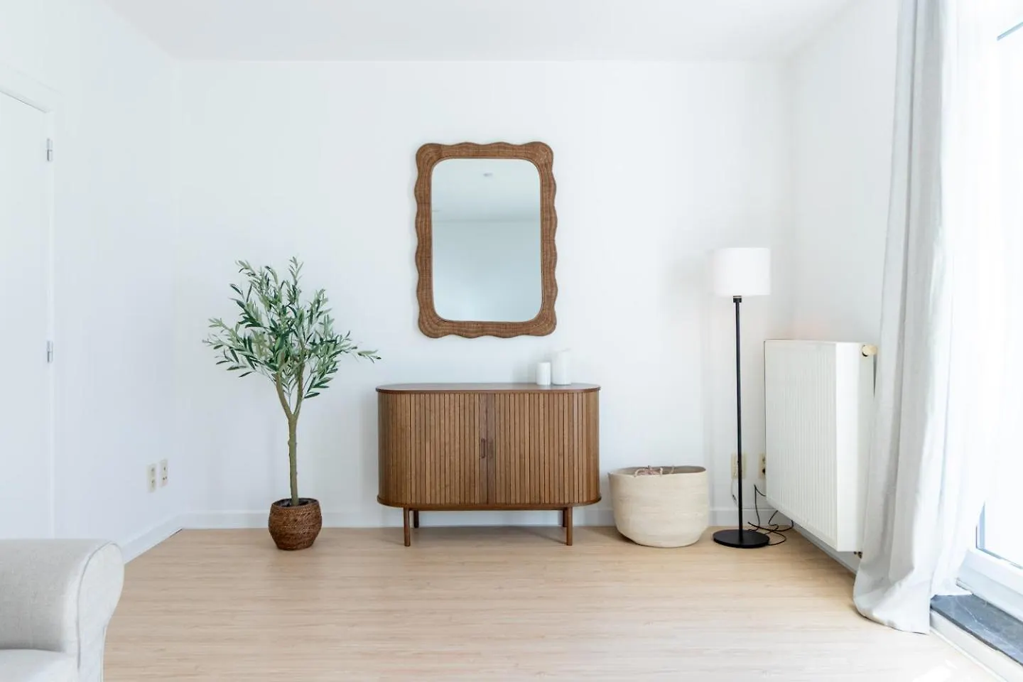 Bright, Spacious Apartments & Perfectly Located In The Heart Of Ghent