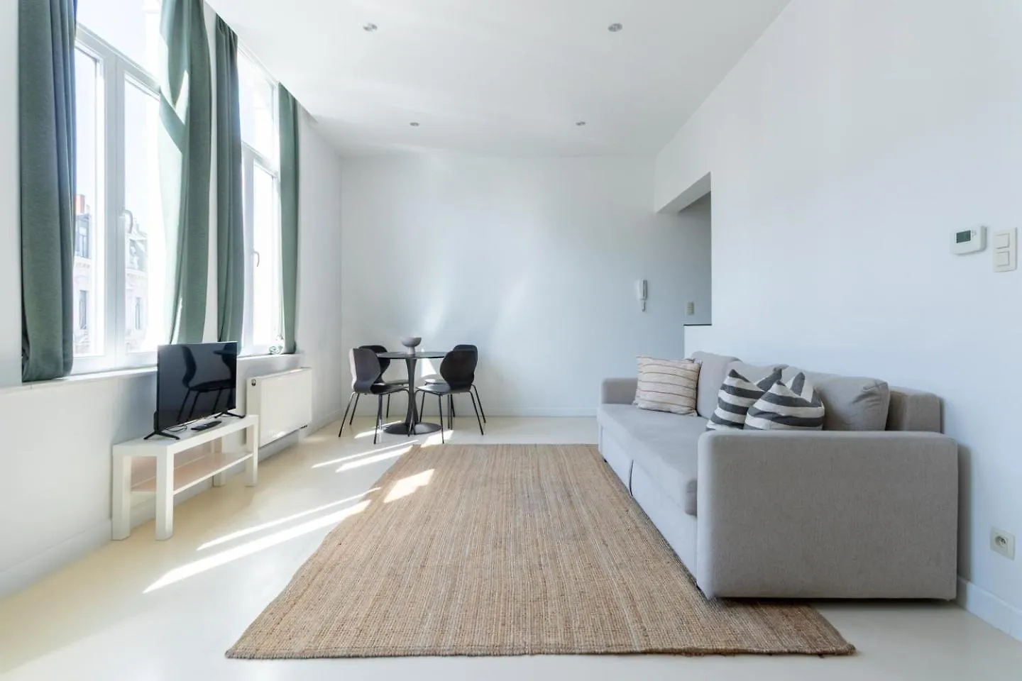 Bright, Spacious Apartments & Perfectly Located In The Heart Of Gante